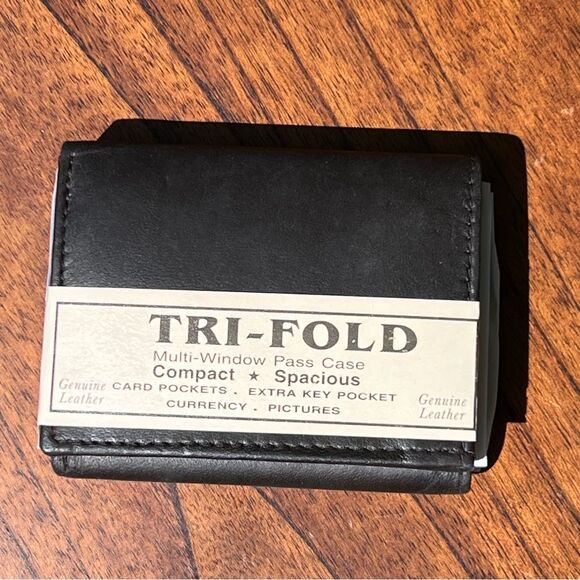 Tri-Fold GENUINE Leather Wallet NEW - Picture 1 of 3